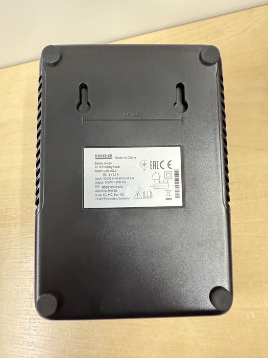 Szybka ładowarka karcher 18v 2,5 A Battery Power ,do odkurzacza i inne
