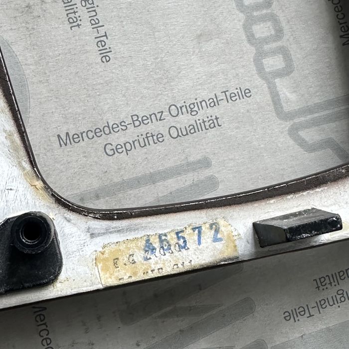 Пнель деревʼяна Mercedes w220 корінь горіха нова зі старих запасів NOS