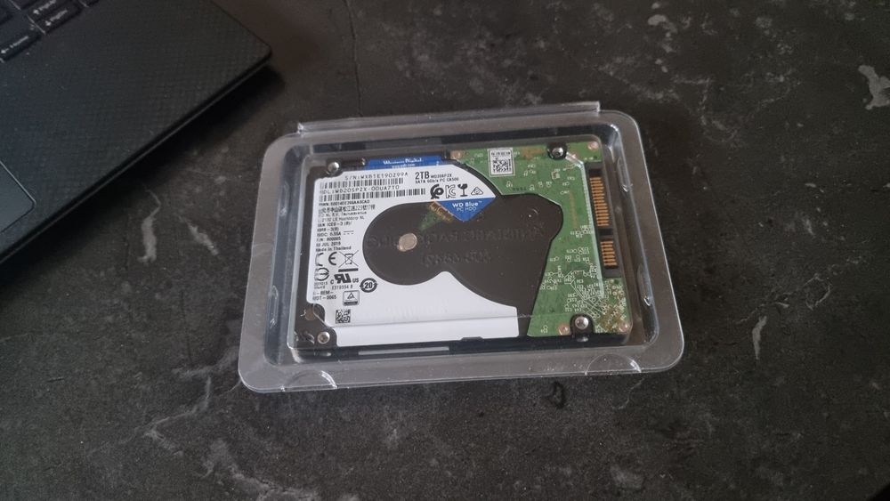 Western digital  2tb wd blue hdd 2.5 nie używany