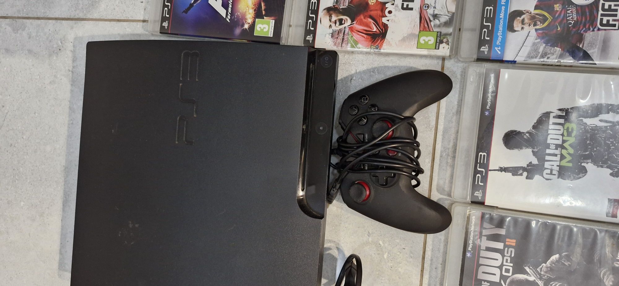 Konsola PS3 plus 13 gier