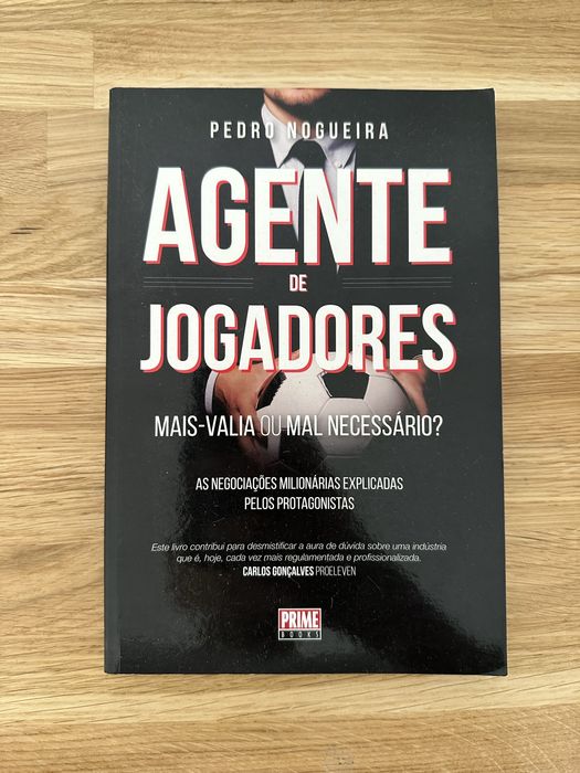 Conjunto de livros sobre futebol