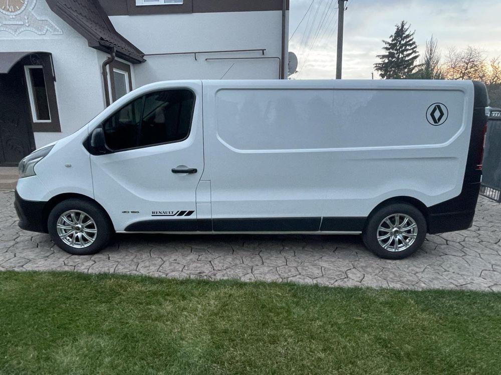 Продам Renault Trafic