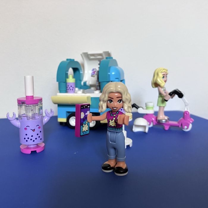 LEGO FRIENDS bubble tea shop на колесах (41733) всі деталі на місці