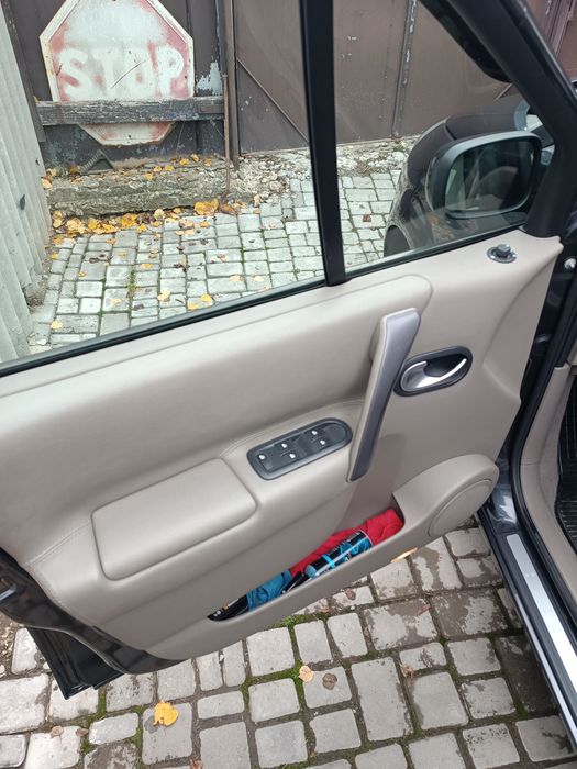 Рено Гранд Сценик 2 1.6 бензин