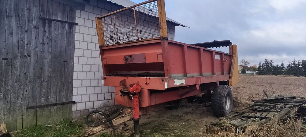 Rozrzutnik 8 ton SIAM