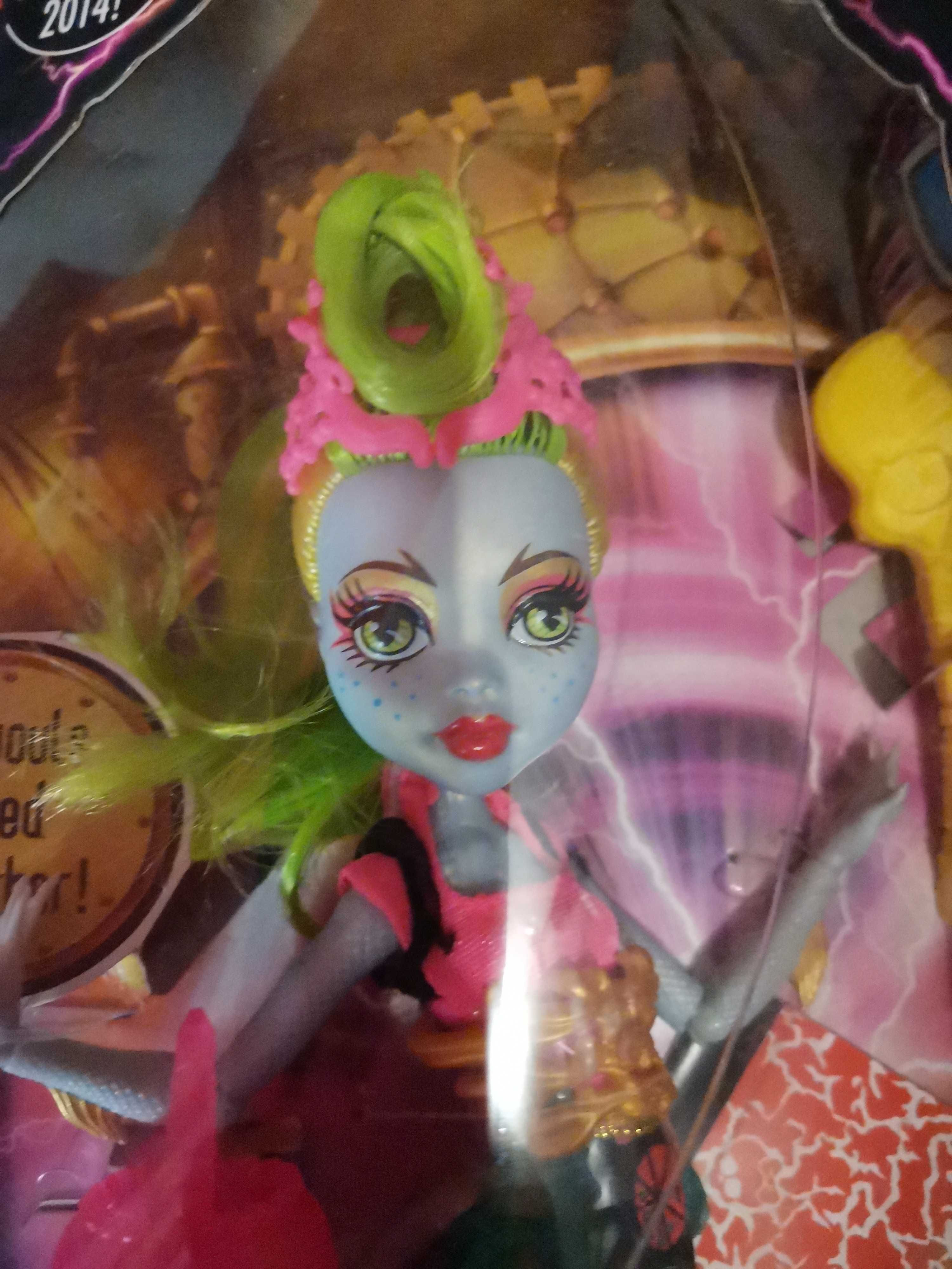 Monster high bjr37 freaky fusion lagoonafire