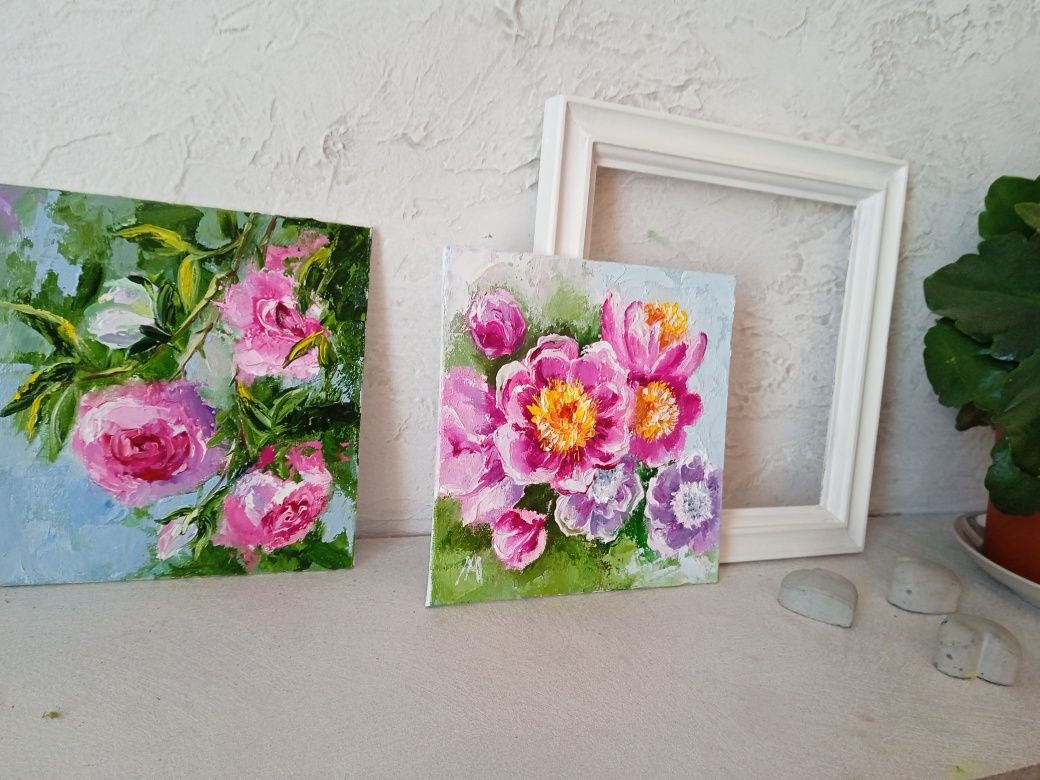 Серія із трьох картин "Квіти"