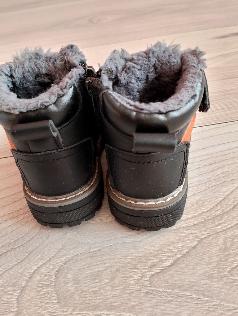 Buty zimowe ocieplane 21 rzepy suwak