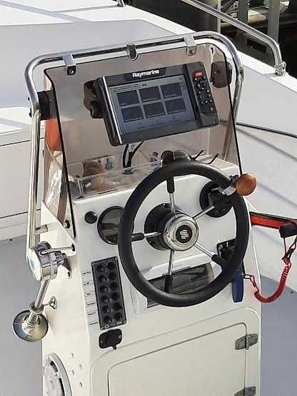 Fibramar 485 Pescador impecável