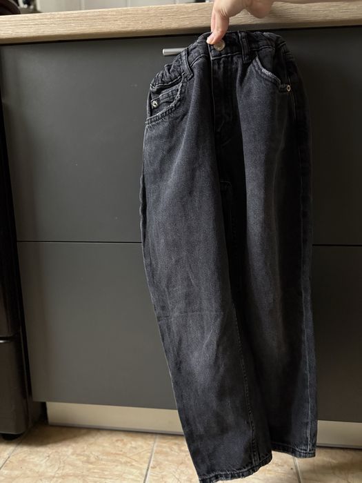 Джинси zara Mom fit 134 розмір, трендові, дуже круто сидять