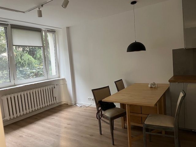 Mieszkanie 28,8 m2 - Saska Kępa (Brazylijska) od 01.08 - 2300PLN