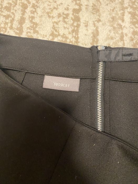 Продам спідницю чорну на запах