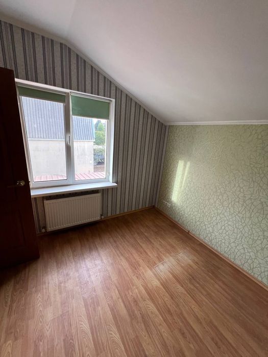 Продаю дом, который строили для себя- капитальный, все коммуникации!