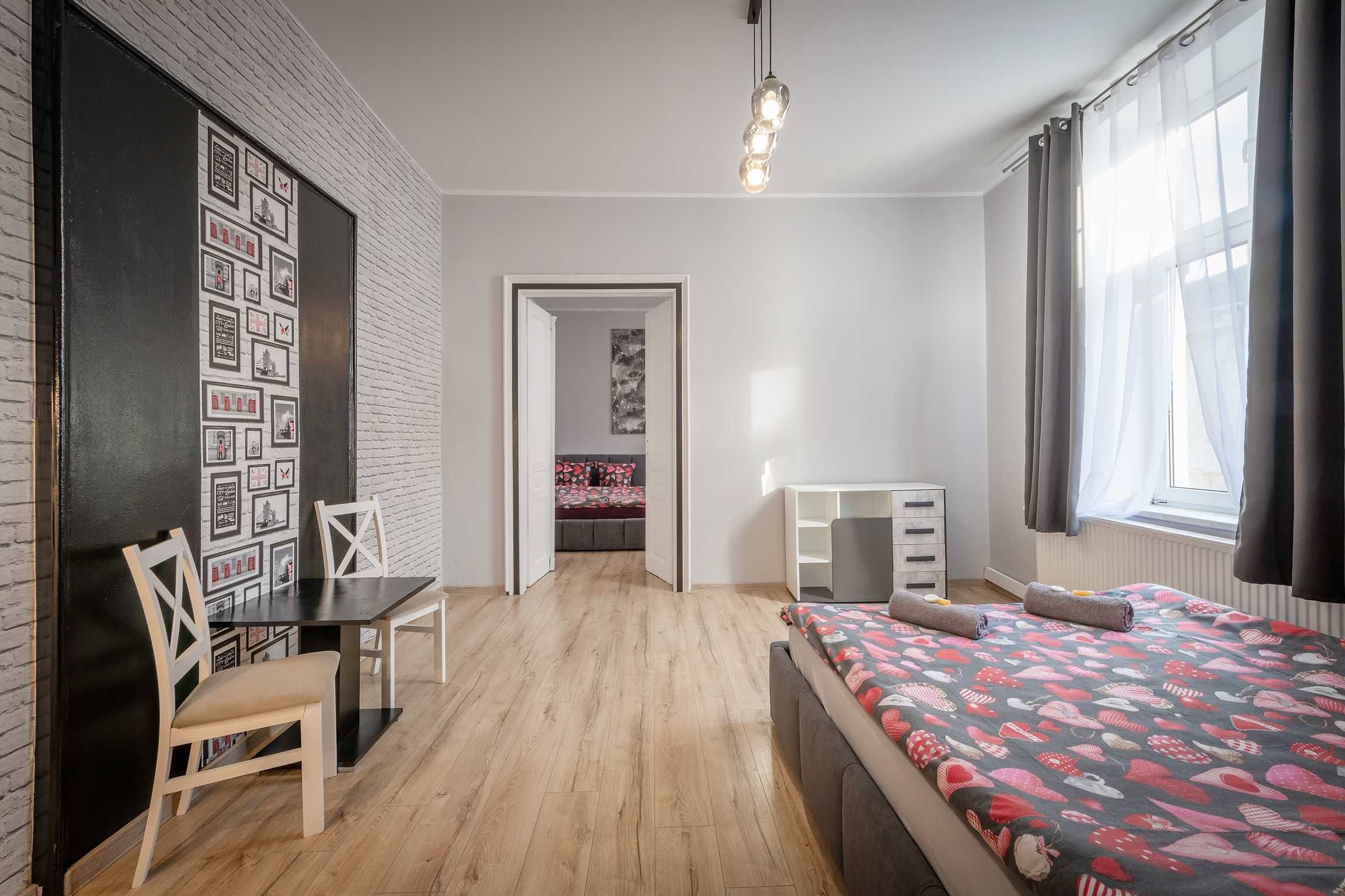 Pokoje 4 osobowe z prywatną łazienką w Centrum Krakowa