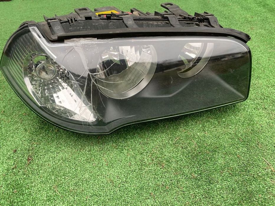lampa przód prawa bmw x3 e83 uszkodzona