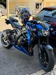 Vendo gsx750s de 2020 porque quero comprar outra