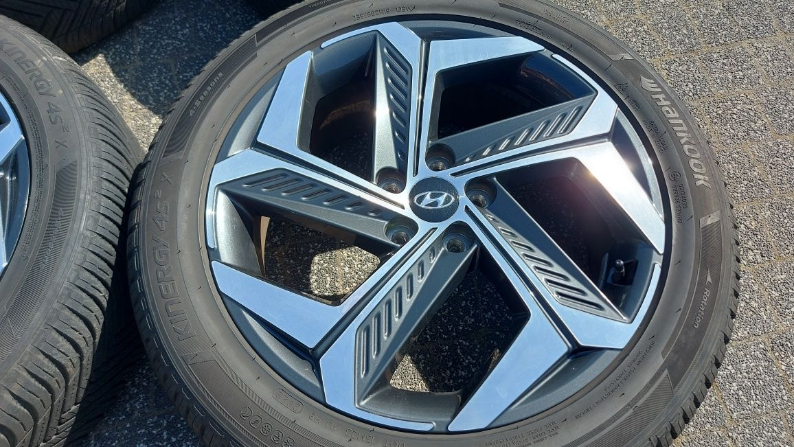 19" Hyundai Tucson oryginal 5x114,3 7,5j et51 +wielosezonowe 235/50/19