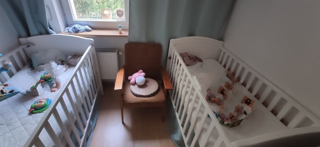 Blizniaki, Dwa łóżeczka tapczanik 140*70 kołyska, na biegunach
