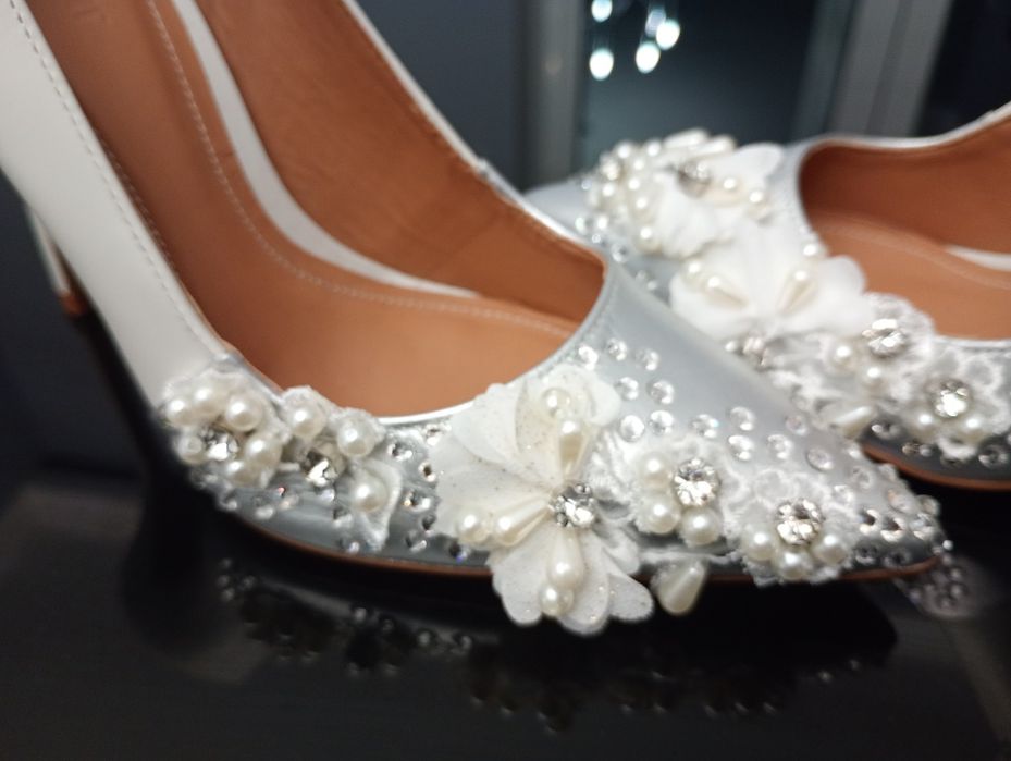 Buty ślubne wyjątkowe ręcznie zdobione