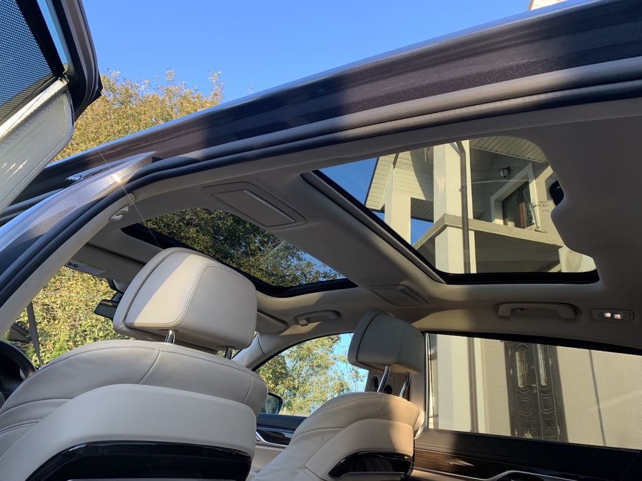 Автомобіль Bmw 750l xd G12