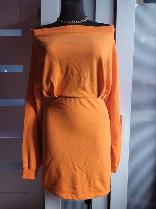 Sukienka sportowa pomarańczowa