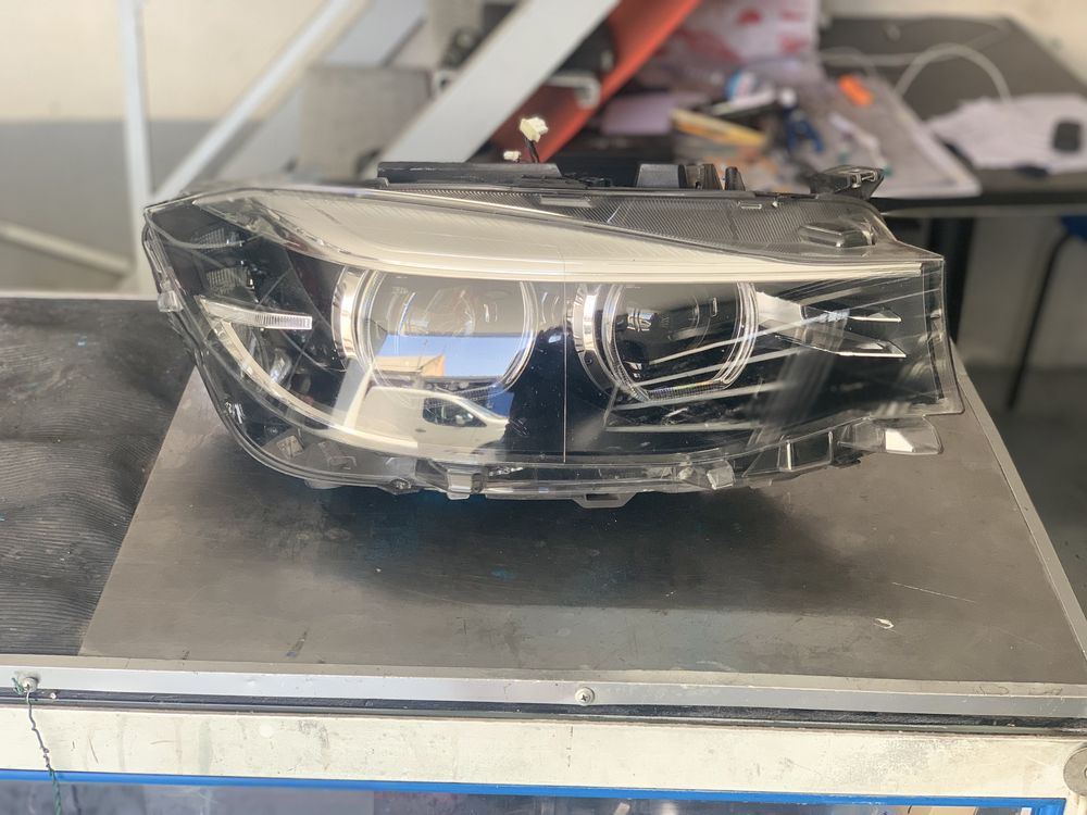 Bmw serie 3 GT farol direito bmw led 2018