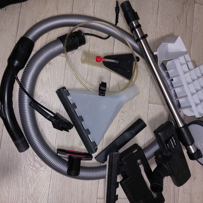 Пилотяг з аквафільтром THOMAS TWIN TT