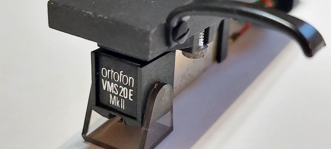 Audio-technical. AT 10G RD  ORTOFON  VMS 20E  Mk2