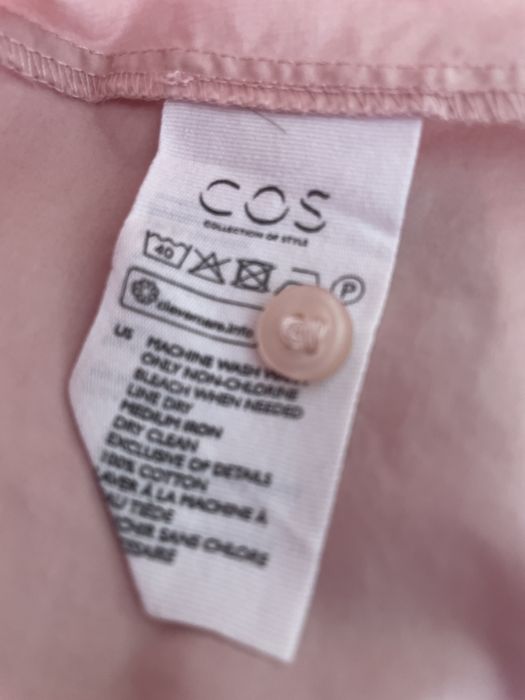 Sukienka markowa COS pudrowy róż falbany 36