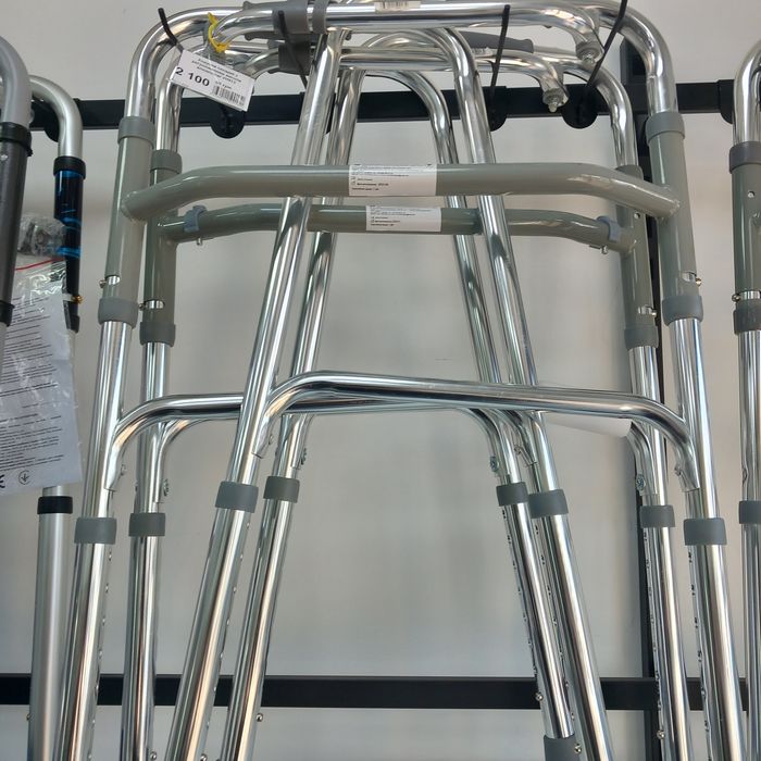 Продам милиці з ходунками