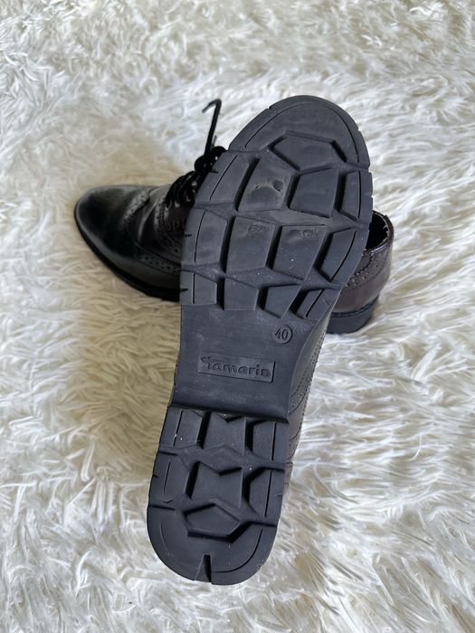 Жіночі туфлі-оксфорди