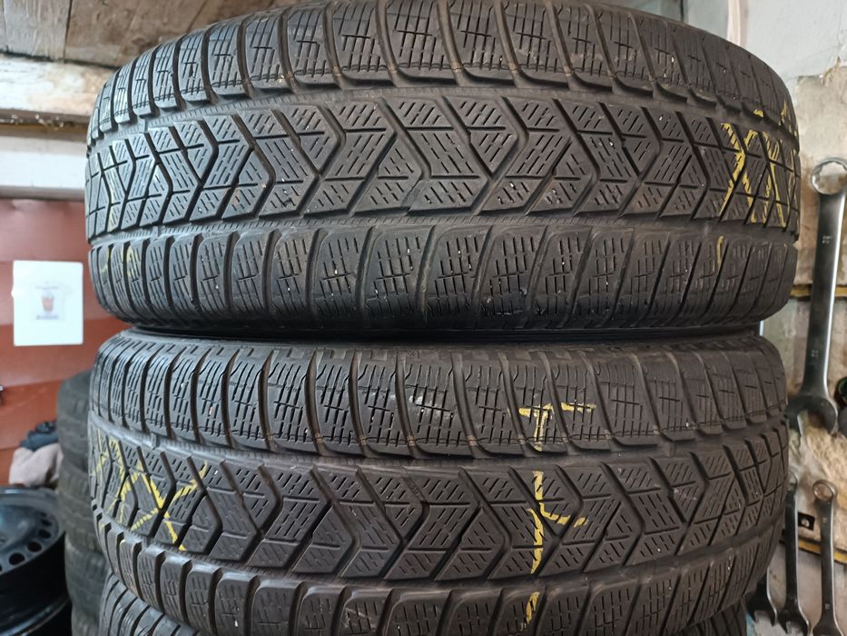 Opony Zimowe 215 65 R17 Pirelli.    w63
