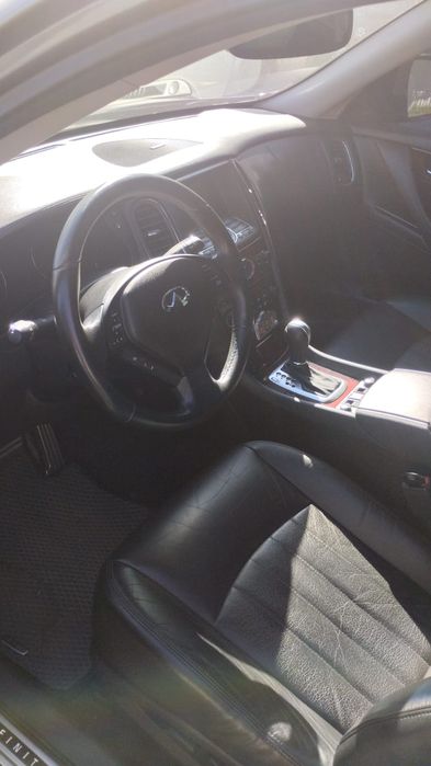 Продам Infiniti QX50