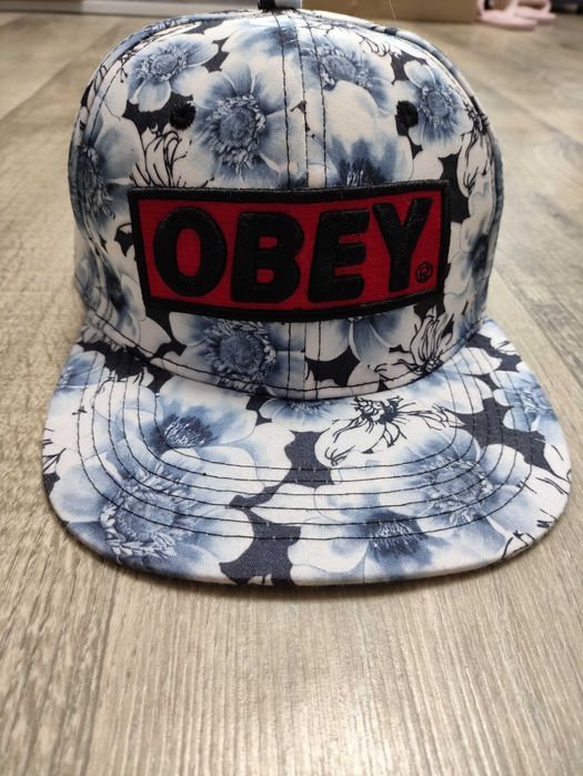 Кепка снепбек OBEY Floral