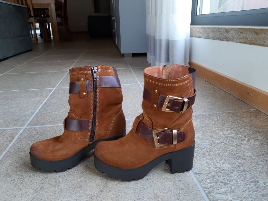 Botas de salto alto