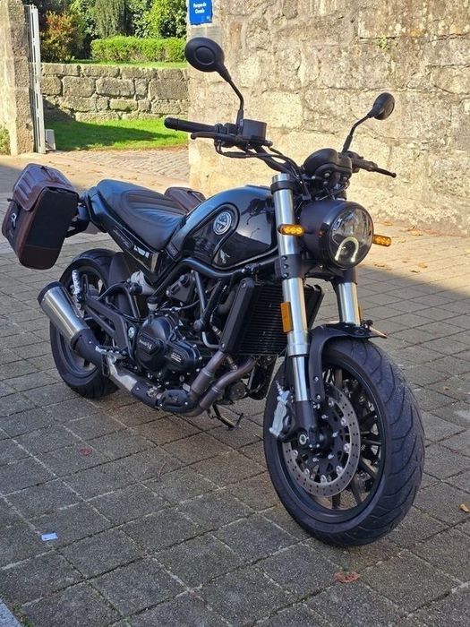 Benelli Leoncino 500