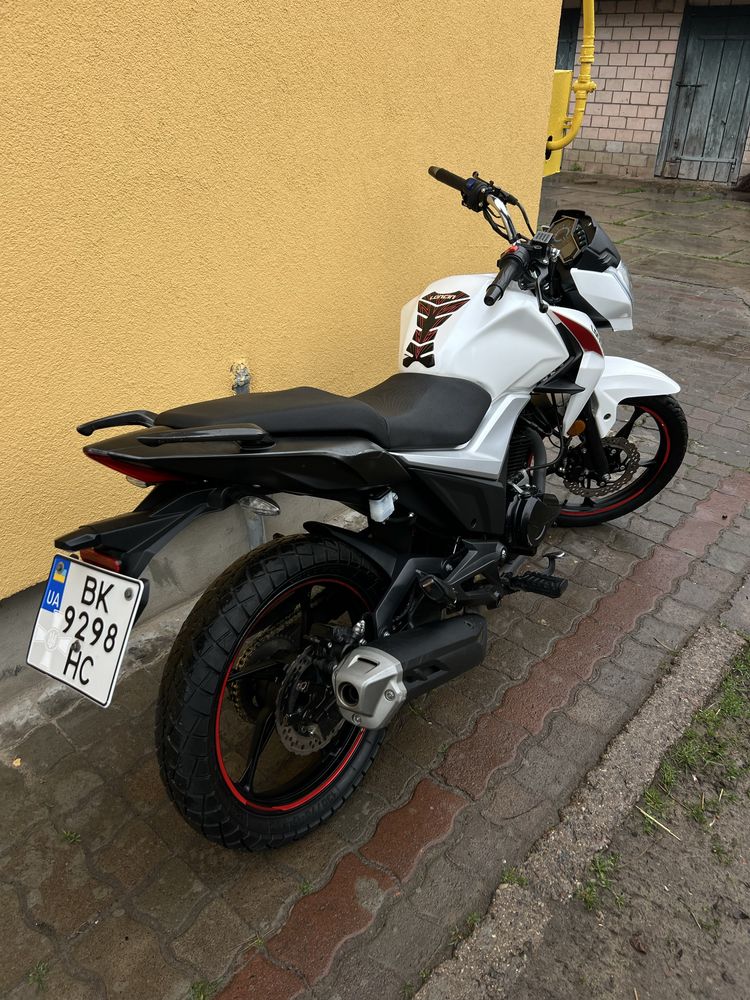 Мотоцикл Loncin cr1