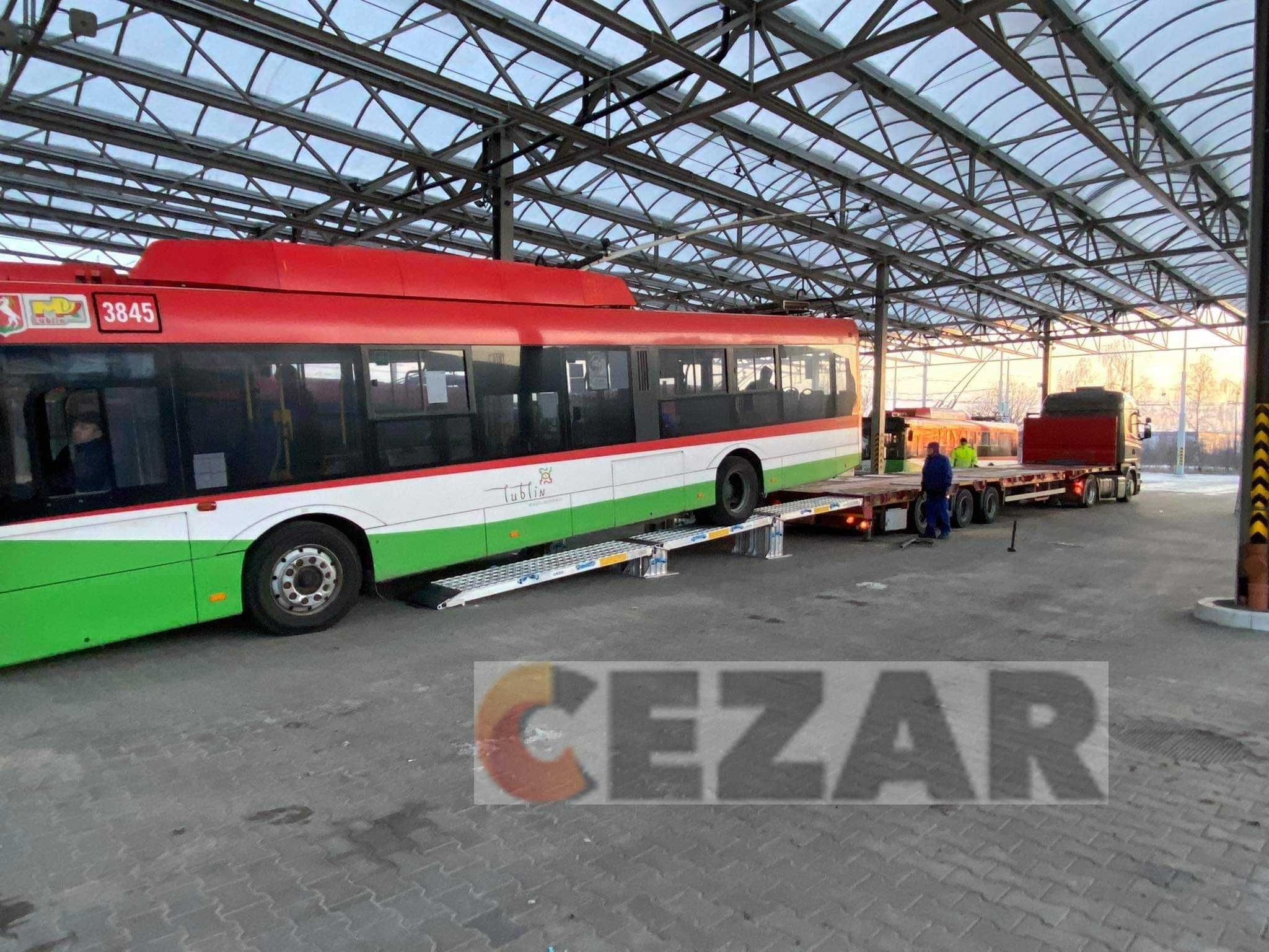 Najazdy Aluminiowe 4,5m 6300kg Włoskie cert. CE od ręki