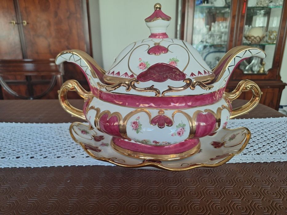 Centro de mesa em porcelana