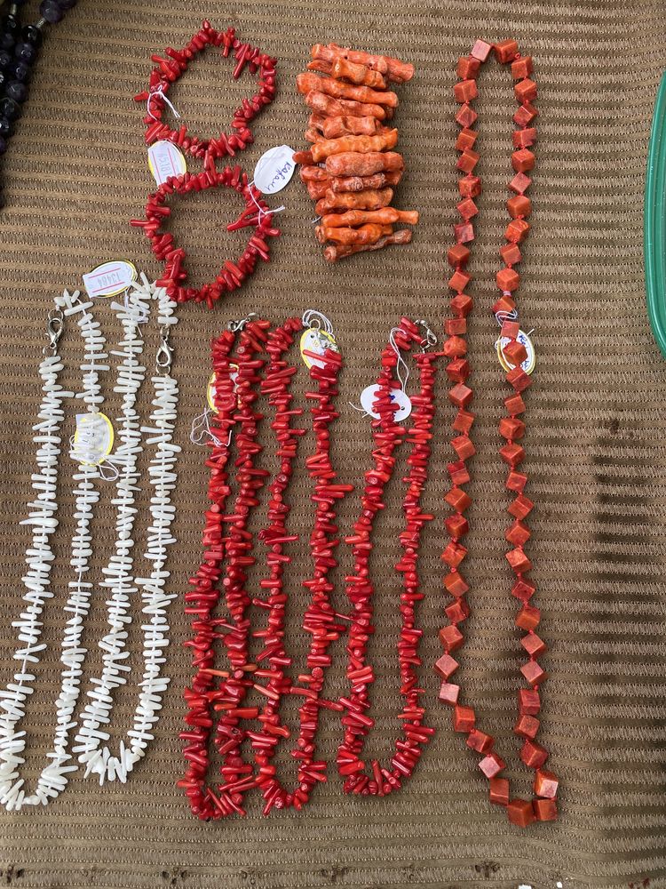 Бусы и   браслеты из натурального коралла и жемчуга