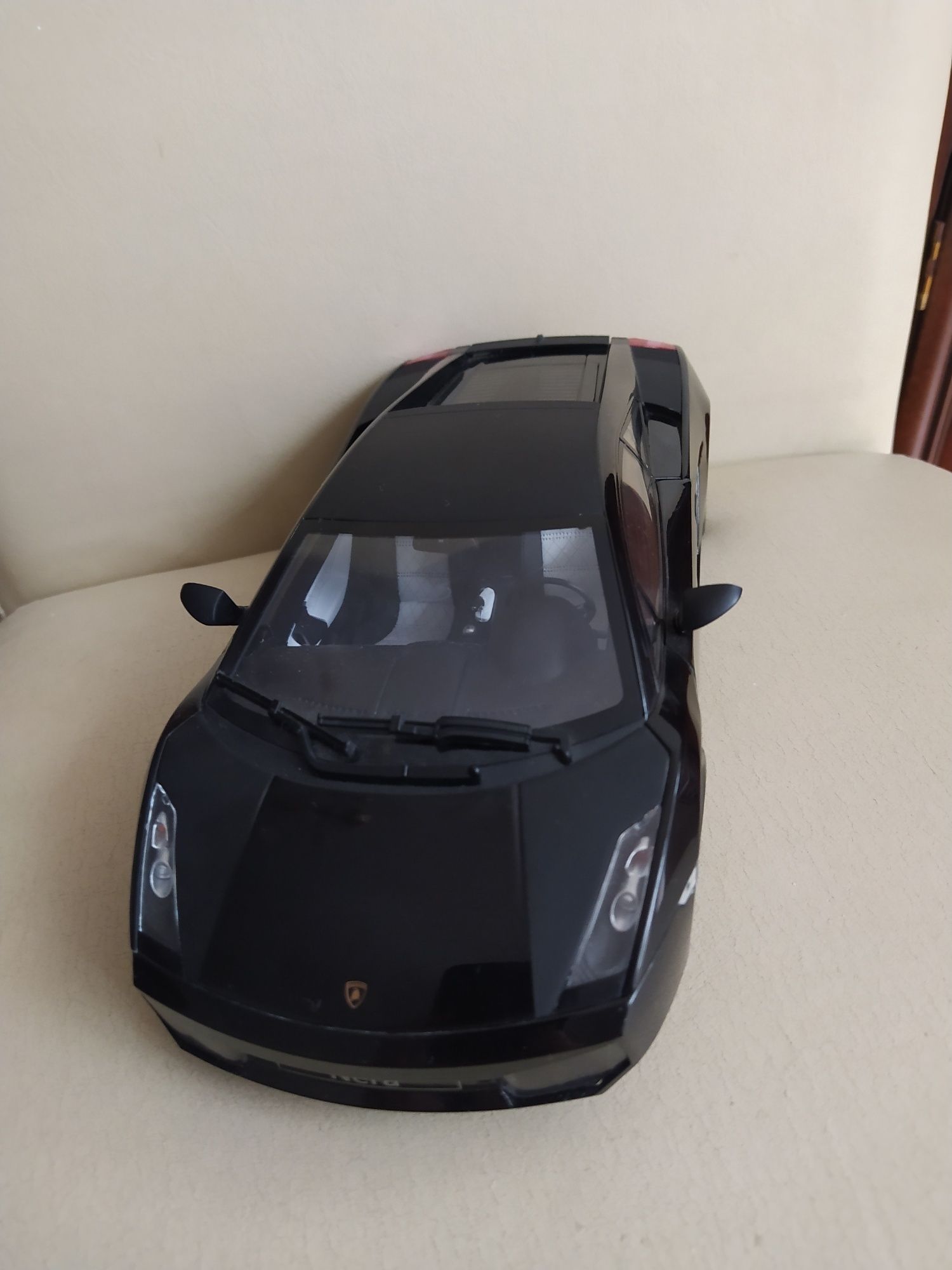 Lamborghini Gallardo wersja Nero 1:18 Norev