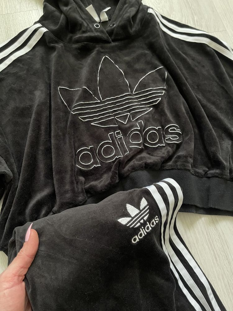 Костюм оригінал Adidas велюр розмір S