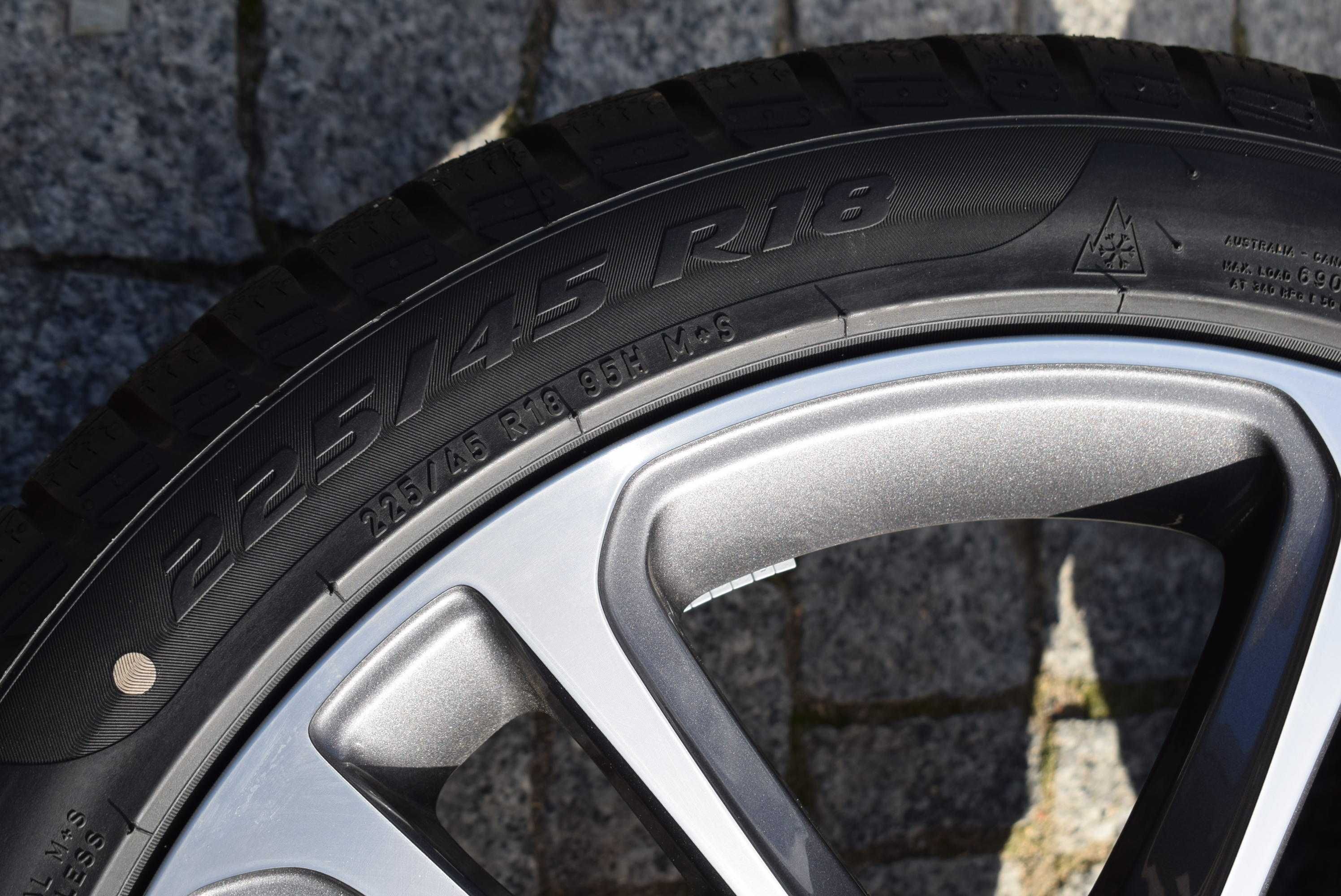 Mercedes C W206 T206 nowy model nowe zima PIRELLI OEM MO amg