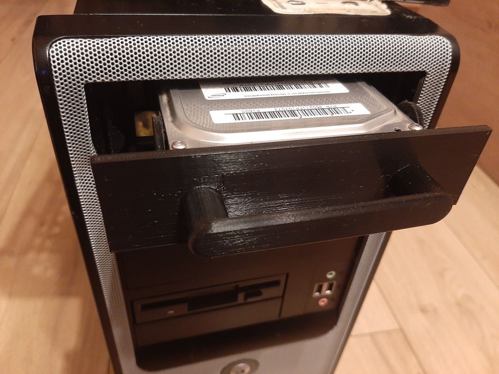 Adapter na dysk 3,5 cala do zatoki 5,25 Wydruk 3D