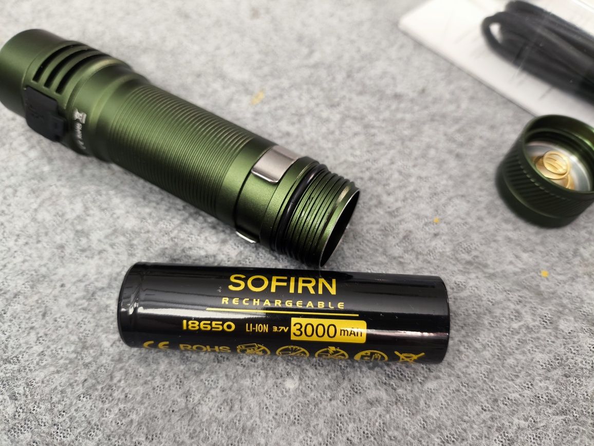 Latarka sofirn sc18 sst40 military green