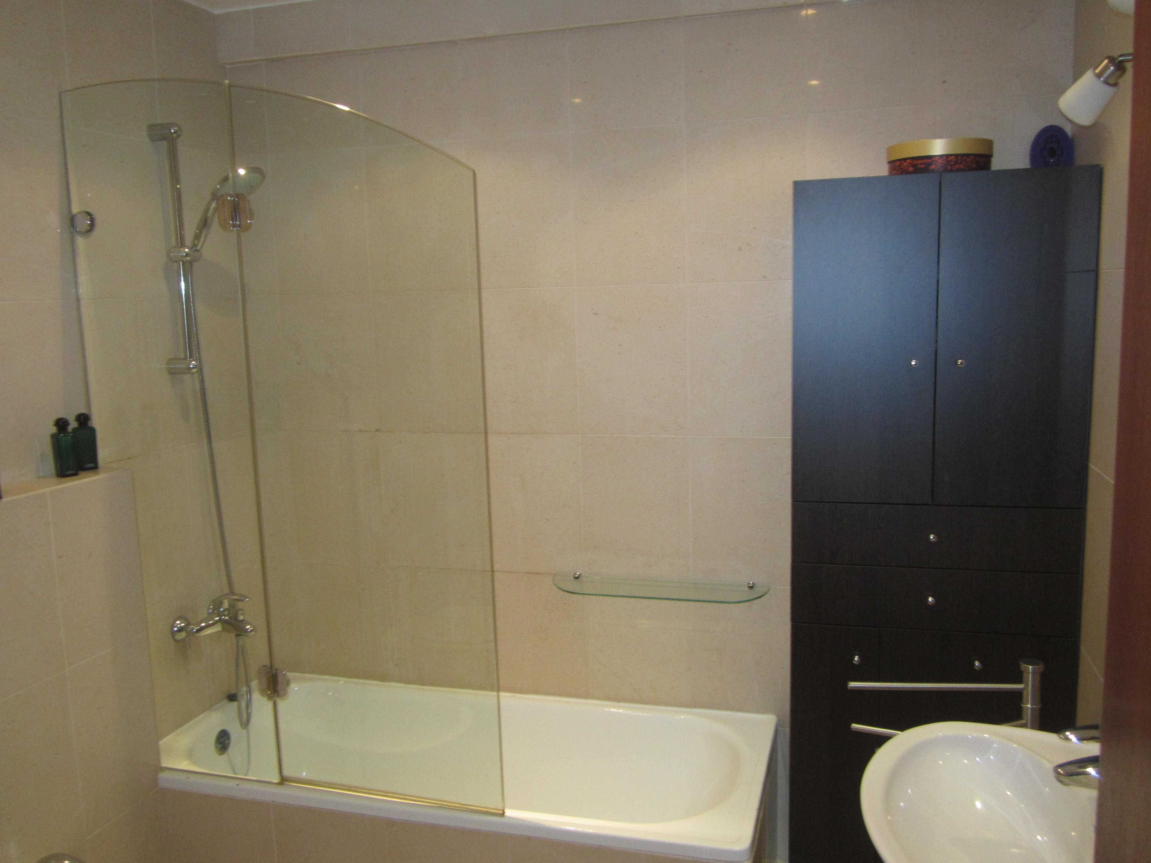 AL - Apartamento  T2 em Massamá para férias;