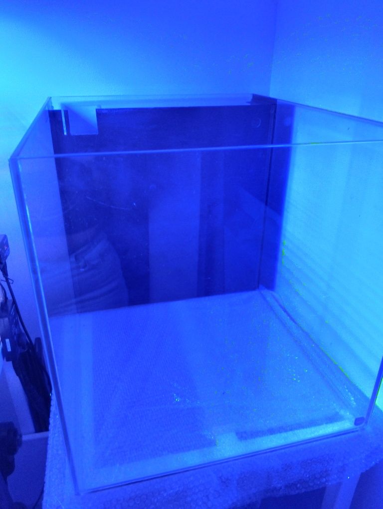 Troco aquário com sump por corais