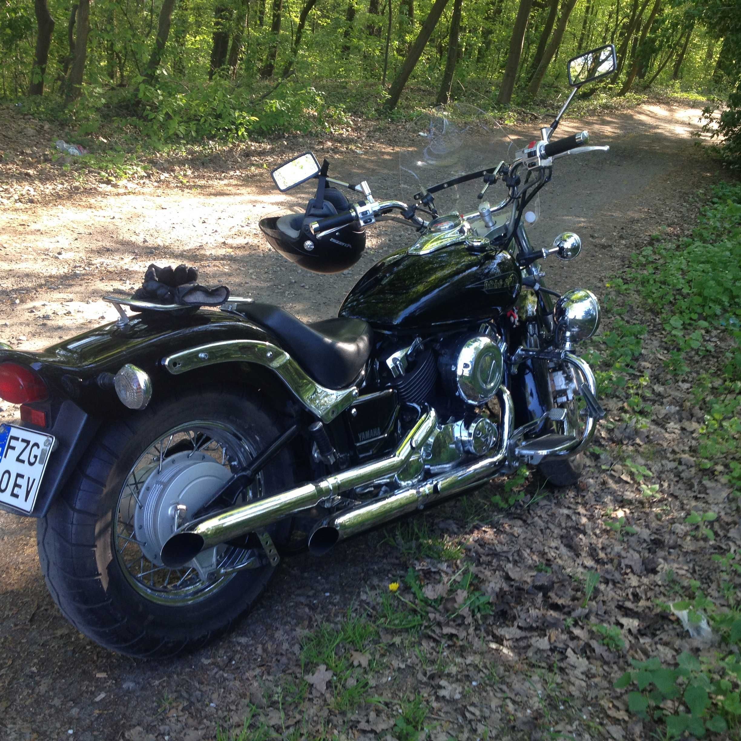 Yamaha XVS 650 Drag star