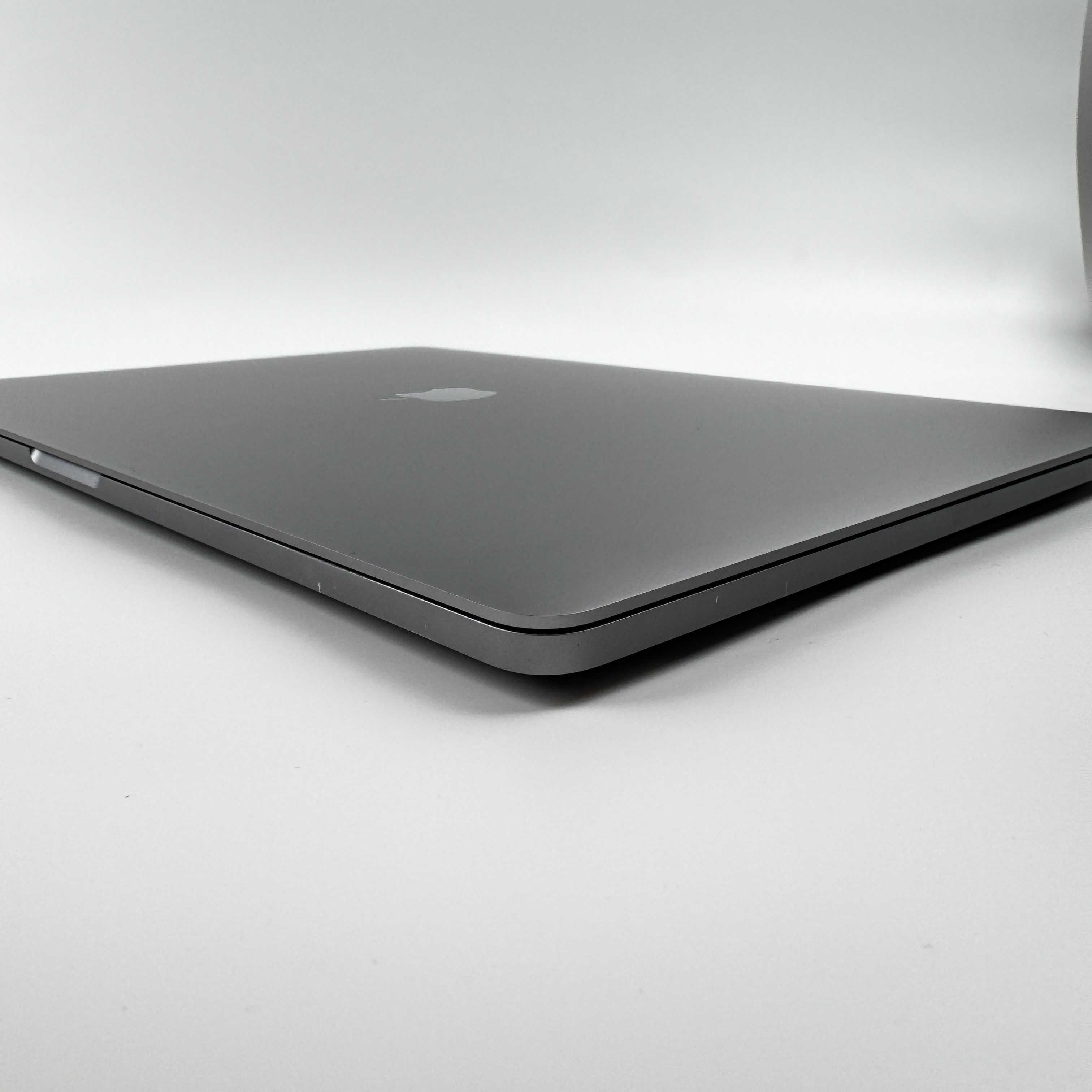 УЦІНКА Apple MacBook Pro 16 2019 | i7 | 16Gb | 512Gb SSD