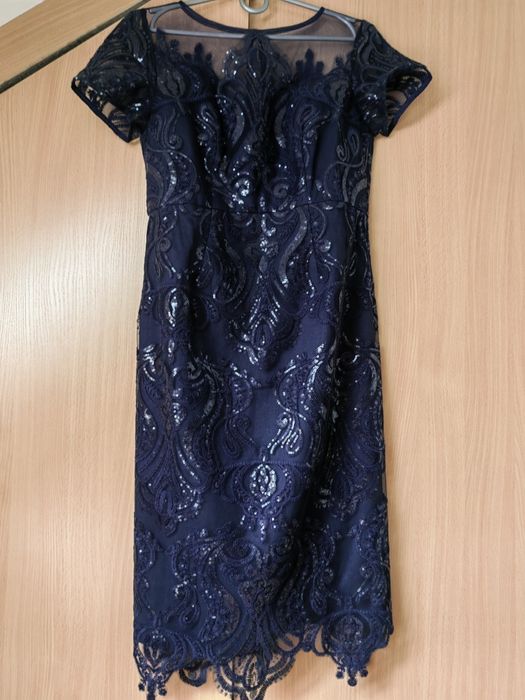 Suknia midi granatowa k.rękaw r.38"Chi Chi London"nowa.